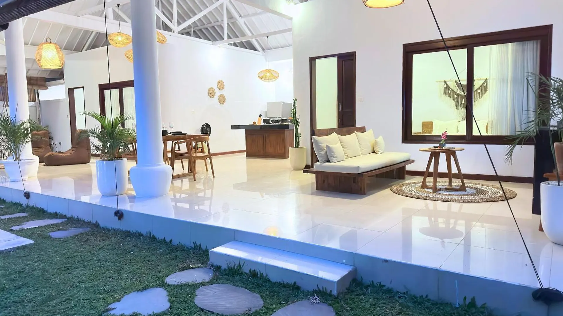 Janji Villa Seminyak   Seminyak (Bali)